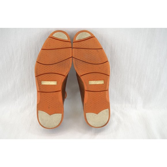 Donald Pliner EDD-61 Wingtip Oxfords - Picture 7 of 8